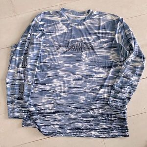 Sun blocking summer shirt